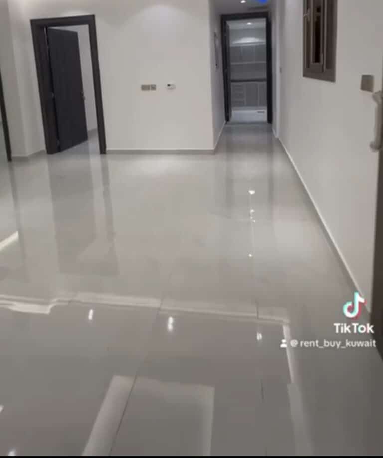للايجار شقه في الرمنثيه دور ارضي مرتفع ٥ غرف نوم كلهم ماستر صاله مطبخ غرفة خدامه غرفة غسيل ايجار ٨٥٠ دينار للاستفسار واتساب ٦٩٦٣٧٣٨١