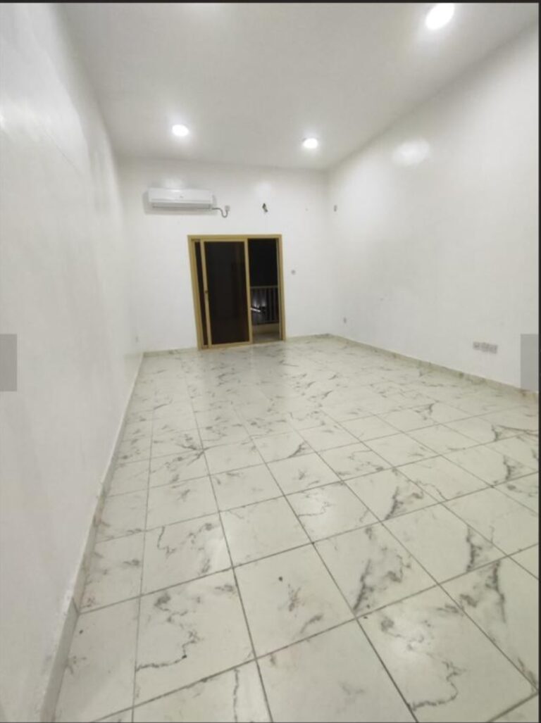 للايجار بيت حكومي في شمال غرب الصليبخات دورين وربع تكيف وحدات ارتدد ١٥ متر ٨ مواقف سيارات ايجار ١٤٥٠ دينار للاستفسار واتساب ٦٩٦٣٧٣٨١