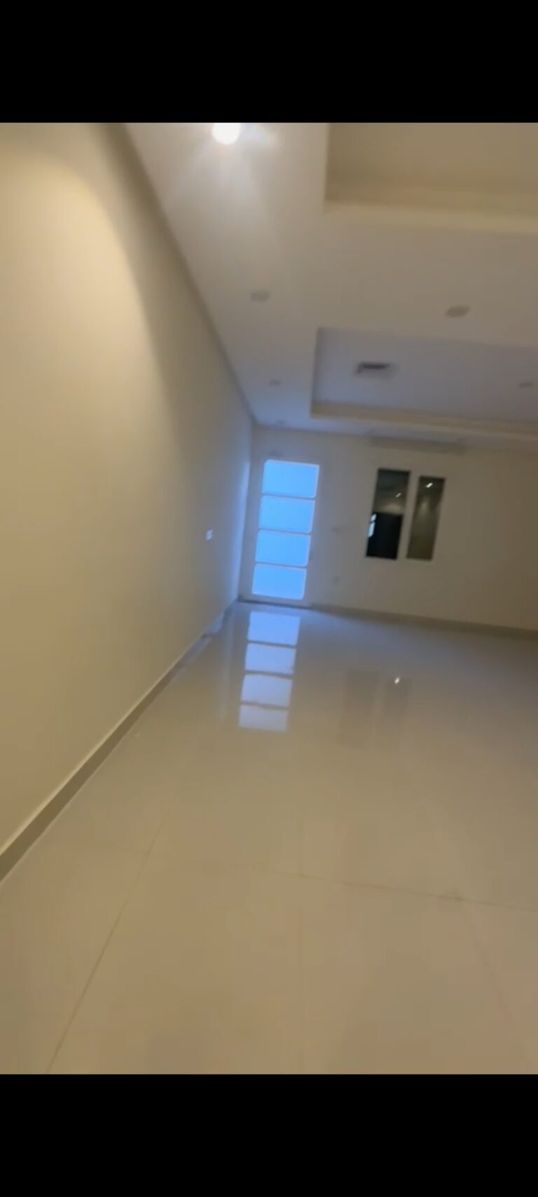 للايجار في قرطبه شقه ارضي ساقط مع حوش