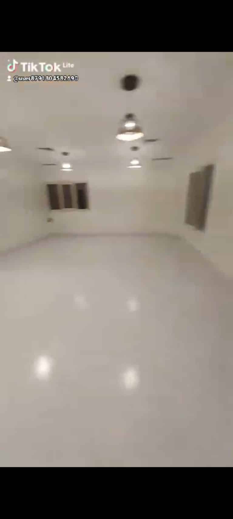 للايجار في الجابريه مساحه ٣٠٠ متر دورين ودوانيه