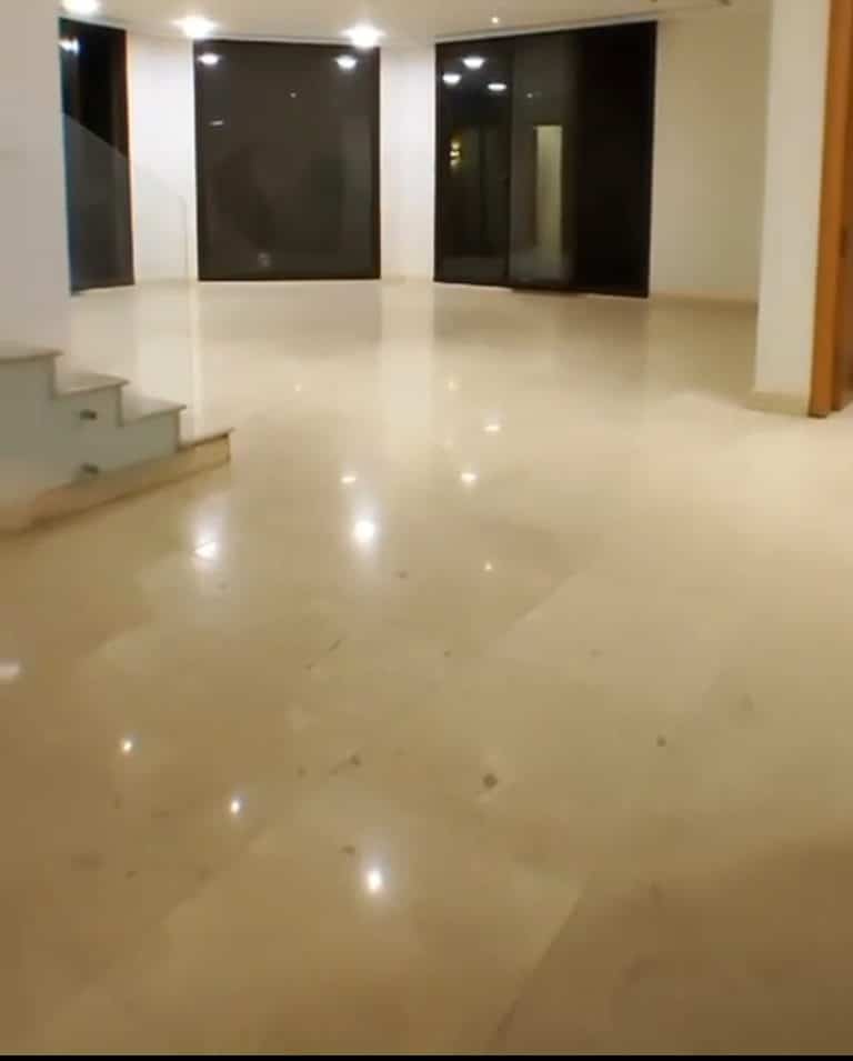 للايجار فيلا في سلوي قطعه ١١ مدخل ومخرج سهل