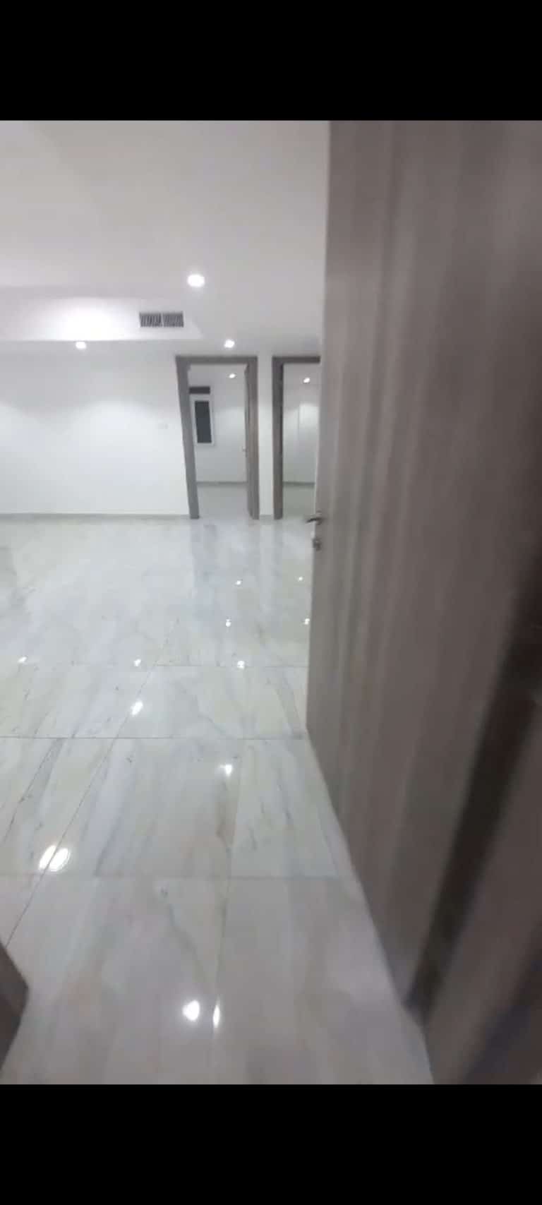 للايجار فيلا في سلوي دورين وربع ٥ غرف