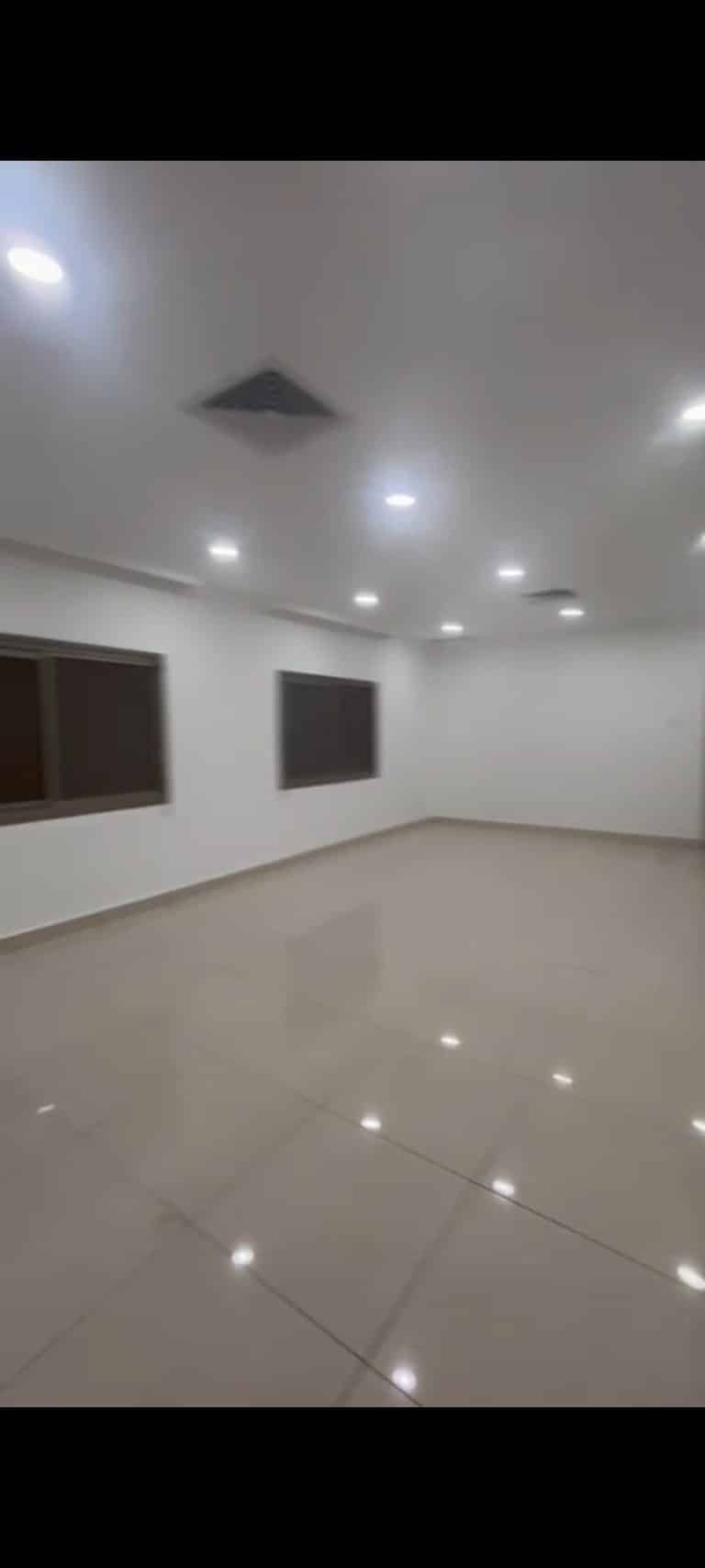للايجار دور في سلوي قطعه ١٠ مدخل ومخرج سهل