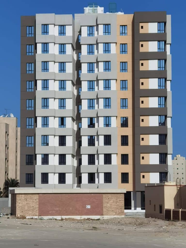 للايجار عماره للشركات تتكون 45 شقه