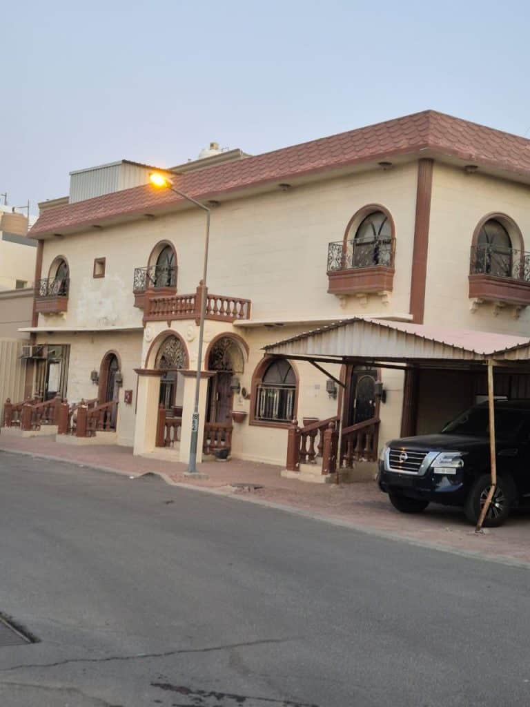 للبيع بيت حكومي بالصباحيه ق١