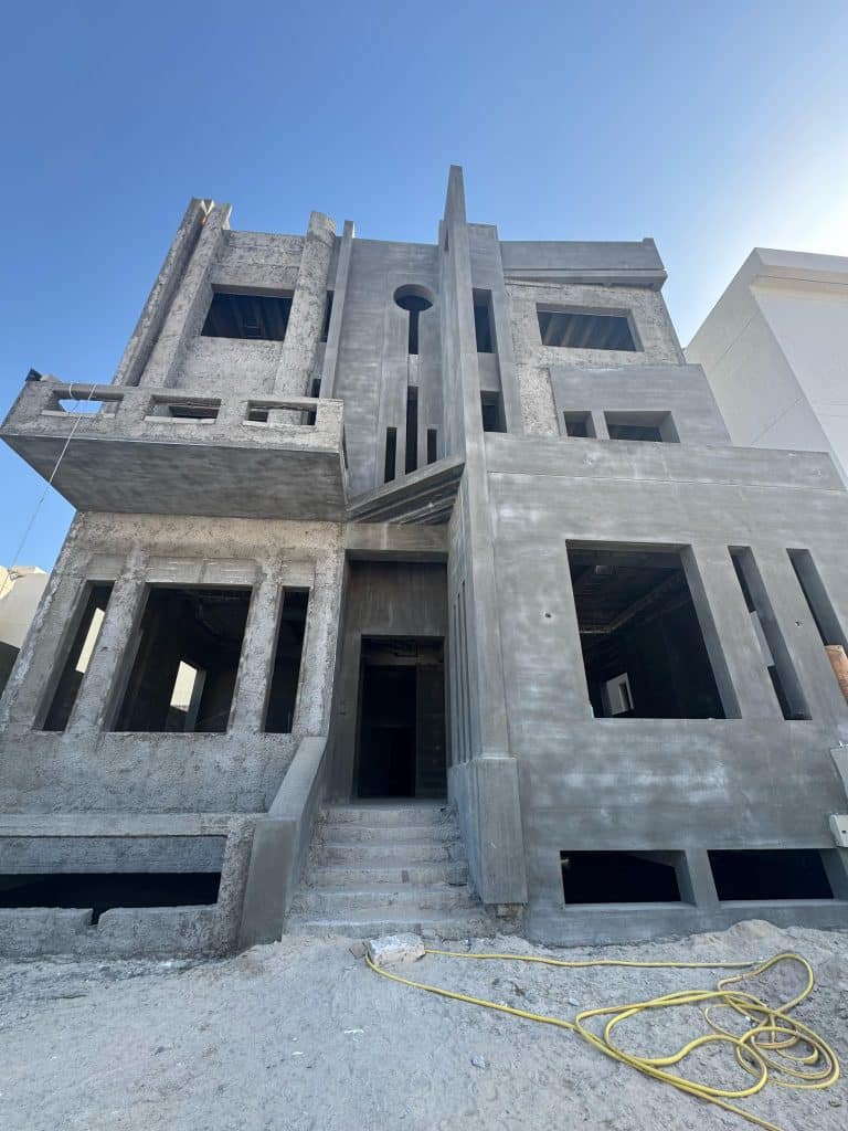 للبيع او البدل بيت بالمطلاع N10 سرداب و٣ أدوار وربع