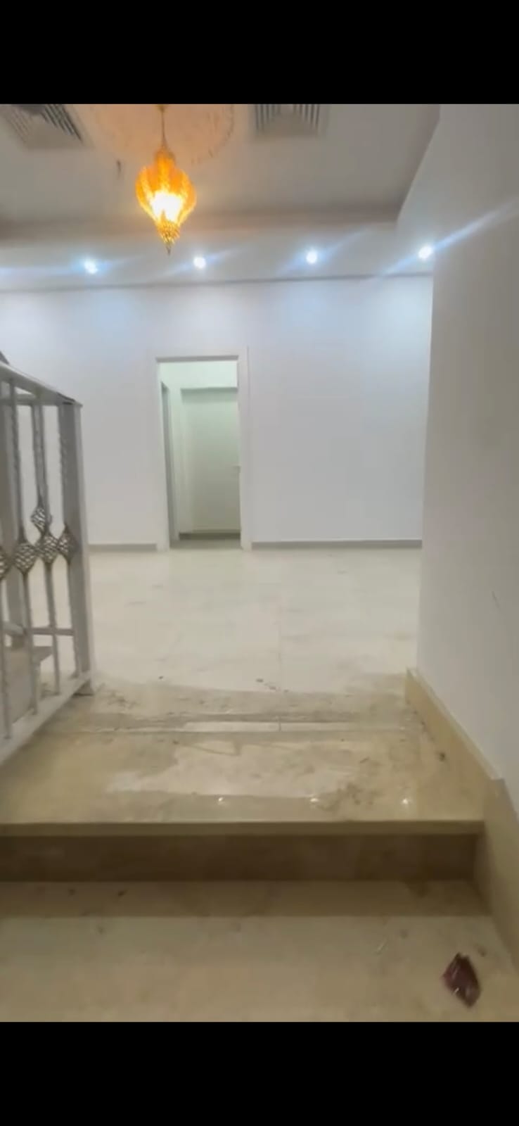 1000767194