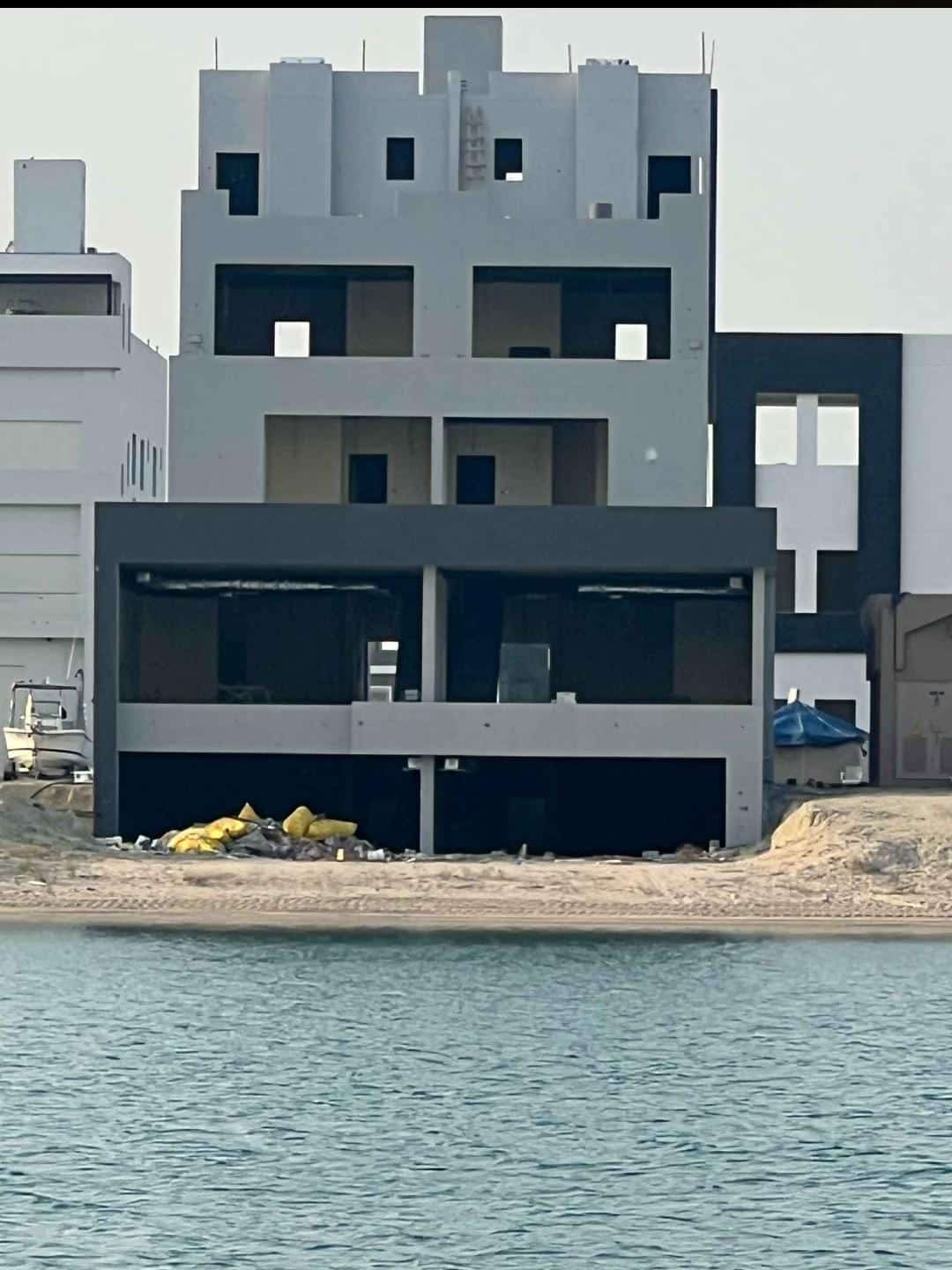6016